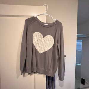 Pink Lily Grey/White Heart Sweater ❤️💜